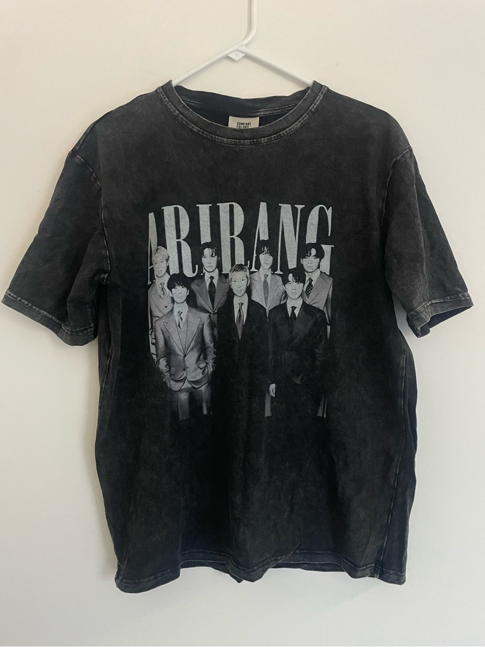 BTS Unisex Arirang Graphics Vintage Black T-shirt
